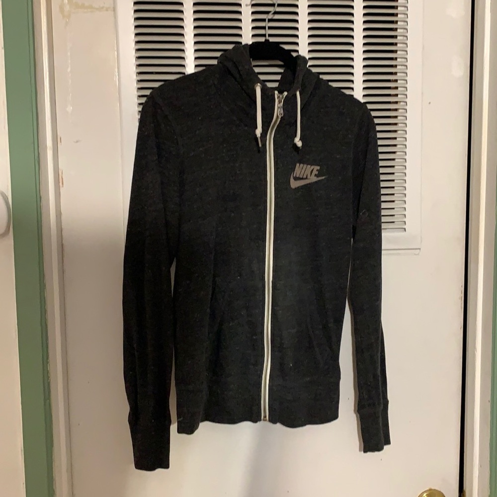 Thin Nike sweater